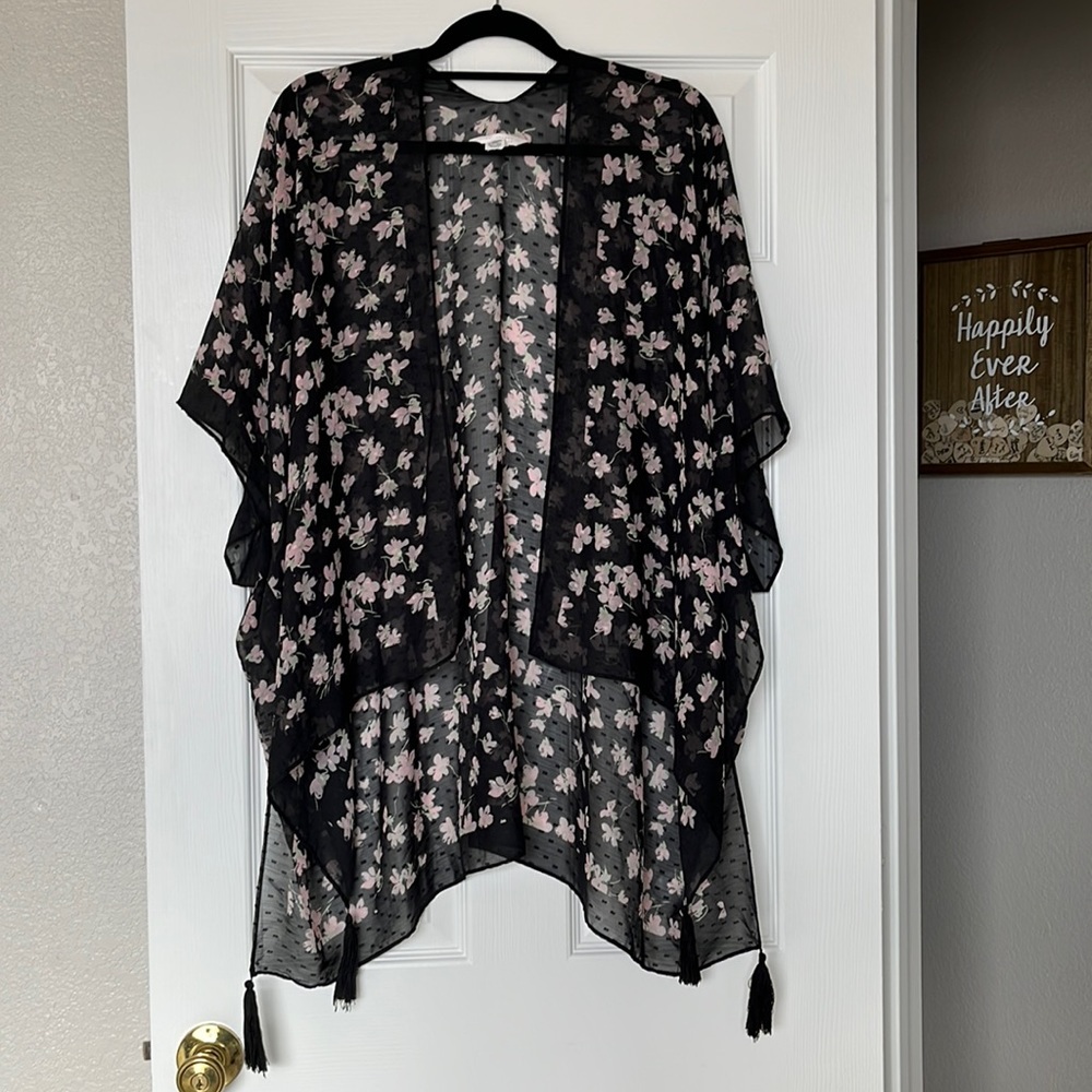 Lauren Conrad Kimono